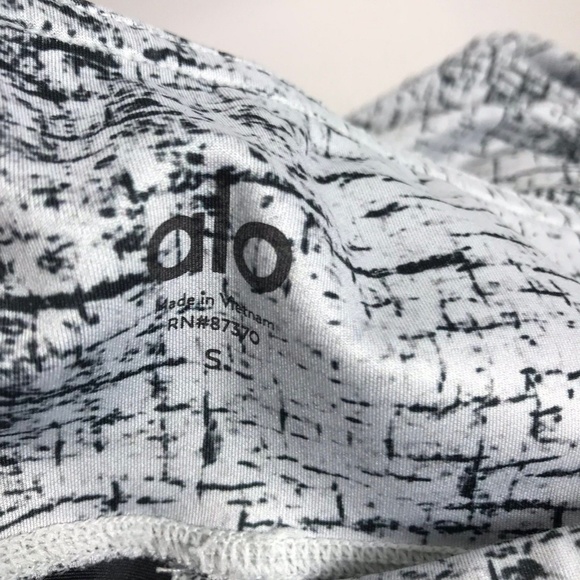 Alo Leggings White Black Crinkle Airlift Tech Lift - Picture 7 of 7